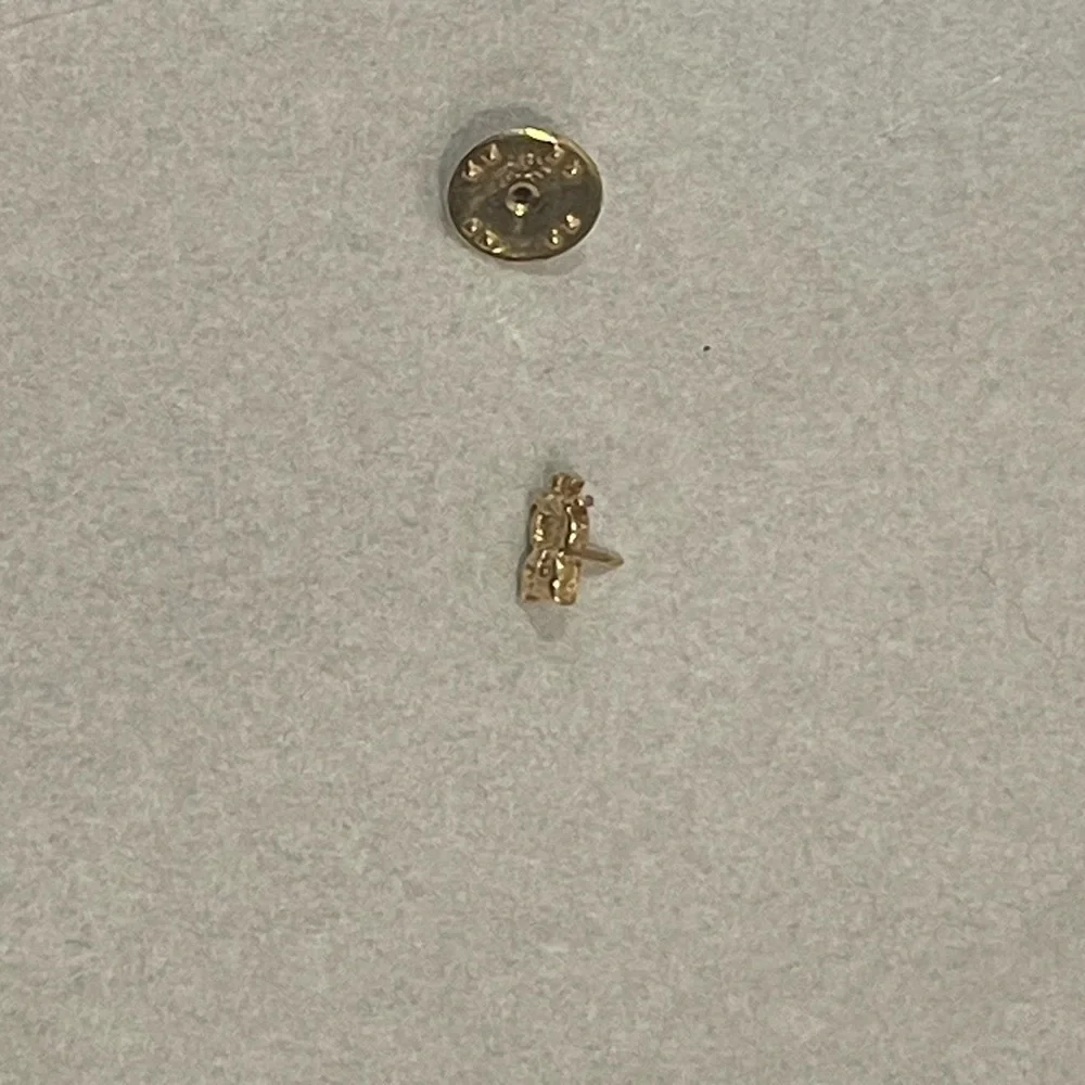 vintage guc tiny gold owl pin